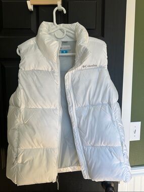 Columbia White Quilted Puffy Vest